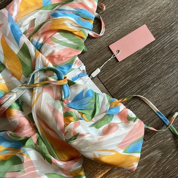 MISS LOLA NWT romper - Picture 3 of 3